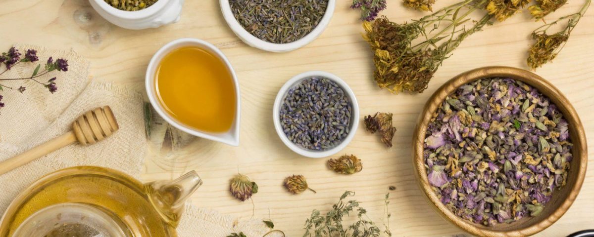 علاج أعراض سن اليأس بالأعشاب