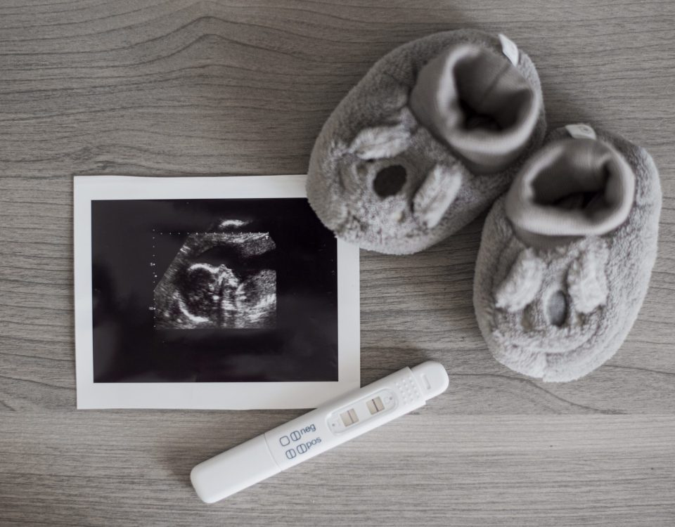 أعراض الحمل بعد الحقن المجهري