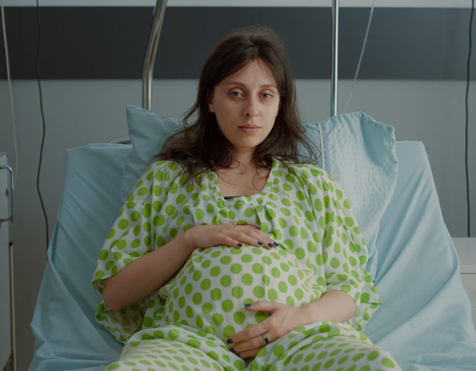 حقنة الظهر للولادة القيصرية